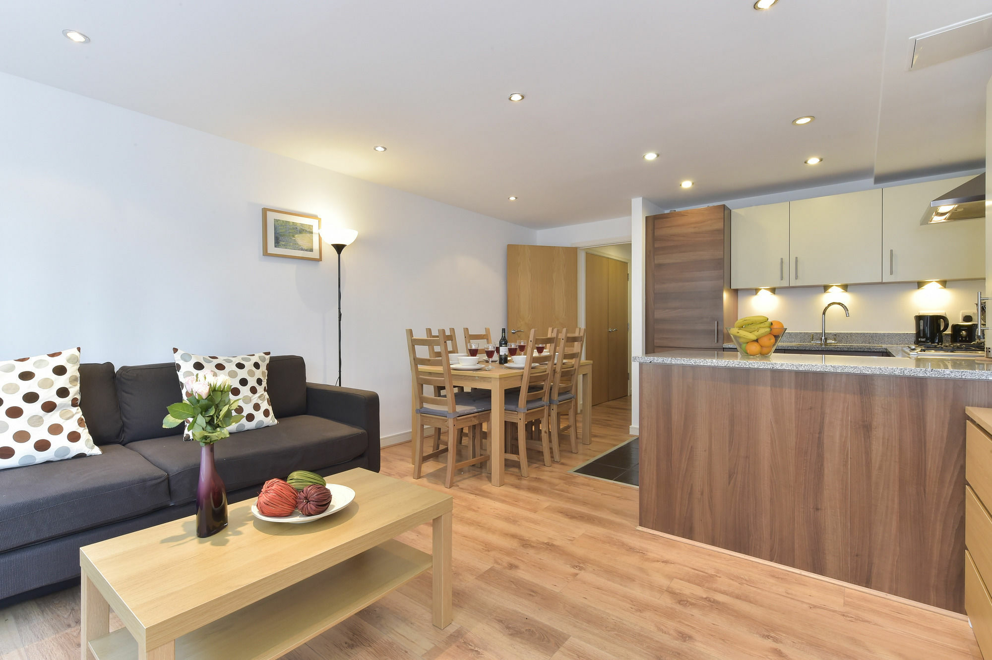 Tower Bridge Superior Apartments London Exterior photo