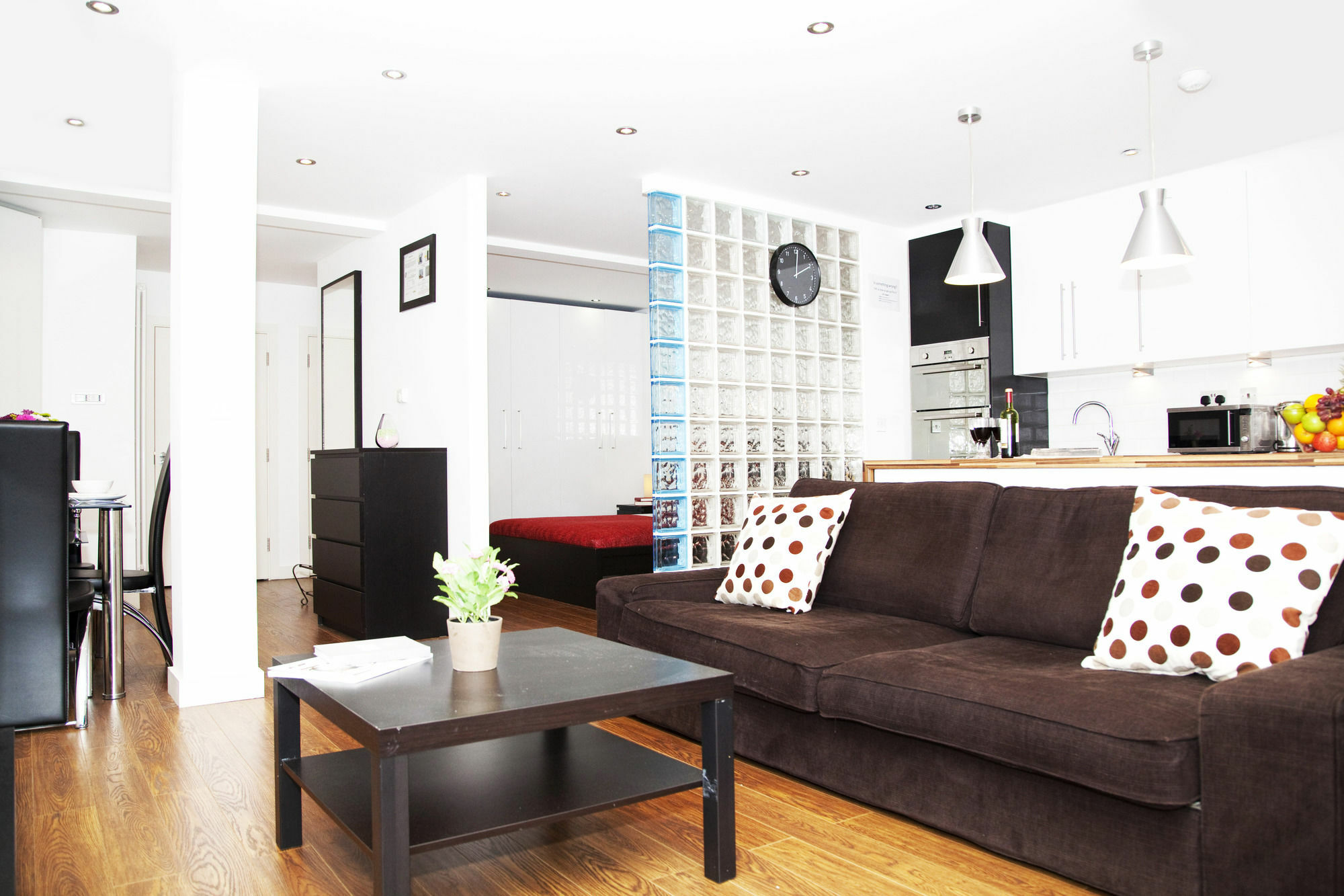 Tower Bridge Superior Apartments London Exterior photo