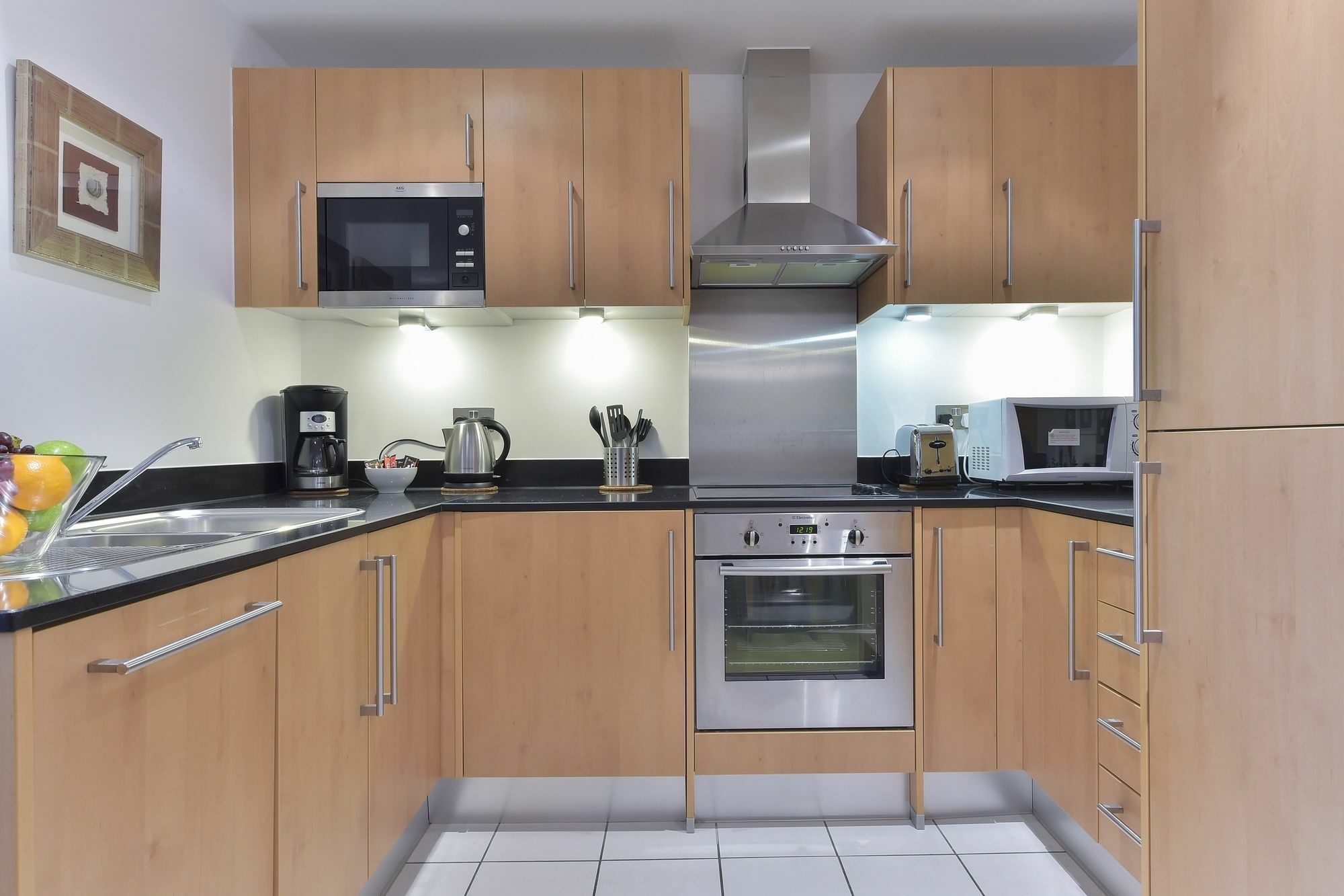 Tower Bridge Superior Apartments London Exterior photo