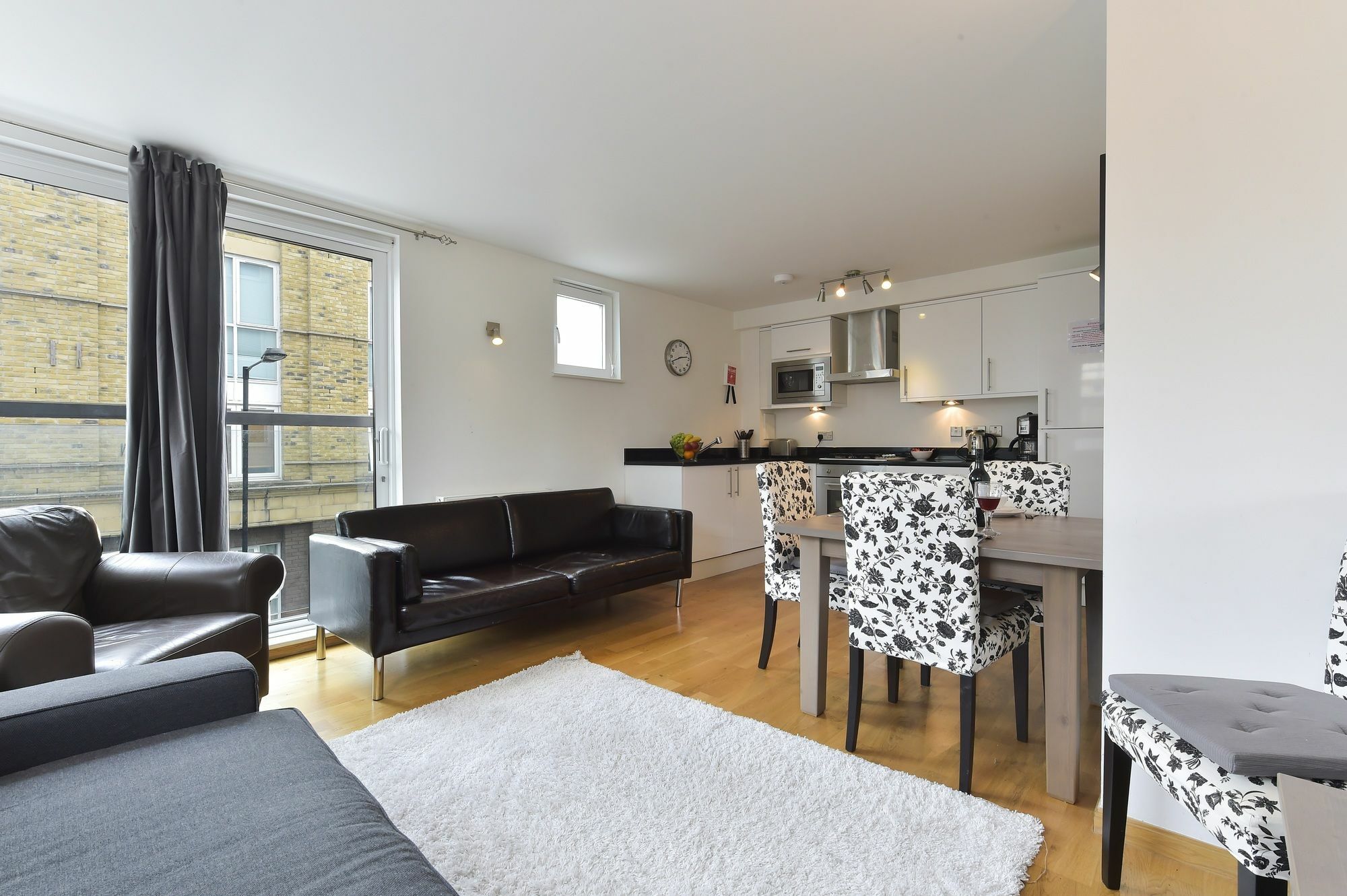 Tower Bridge Superior Apartments London Exterior photo