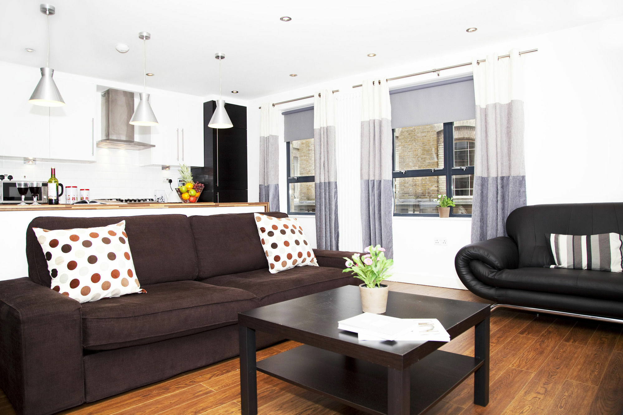 Tower Bridge Superior Apartments London Exterior photo